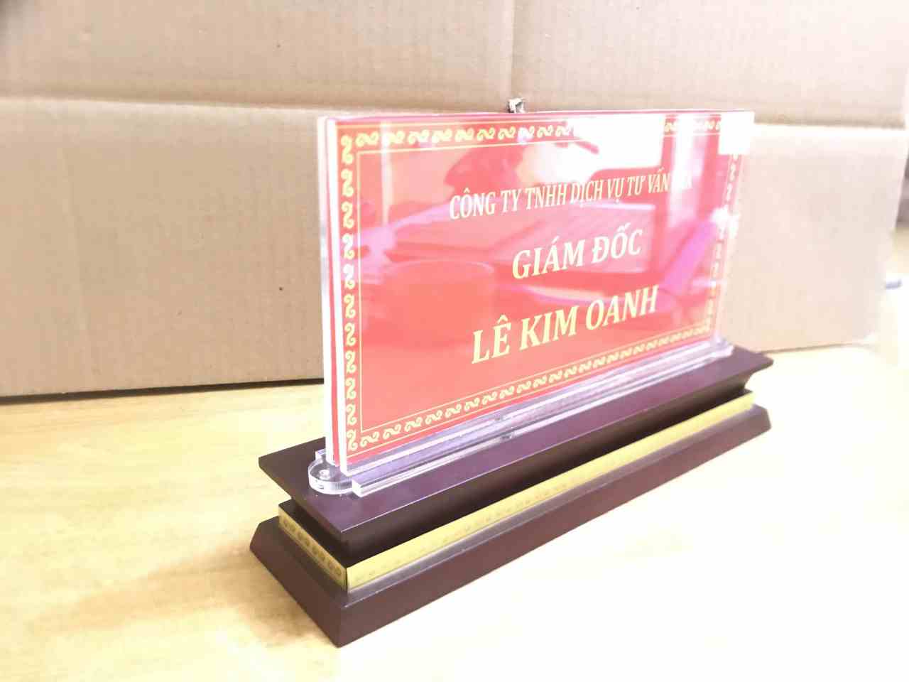 Biển chức danh mica đế gỗ không ốc 10 Biển chức danh mica đế gỗ không ốc - Ảnh 7