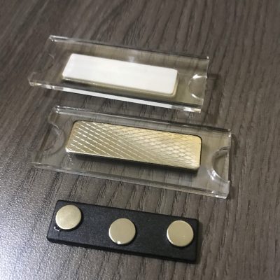 cấu tạo thẻ tên nam châm 