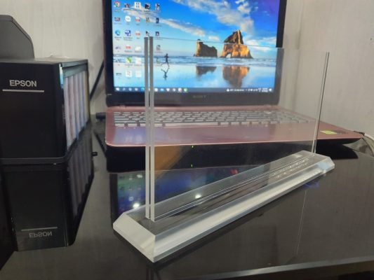 Mẫu biển chức danh mica được ưu chuộng hiện nay