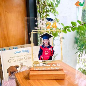 biểu trưng tốt nghiệp