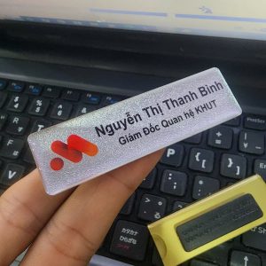 Alternative view of Bảng tên nhân viên